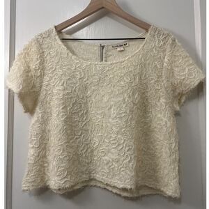 Double Zero Boutique Women's Cream Textured Short Sleeve Crop Top Size L Large